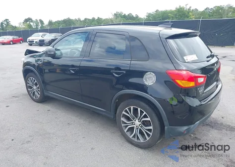 2017 Mitsubishi Outlander Sport 2.0 Es z USA, uszkodzony, nr VIN JA4AP3AU5HZ049618